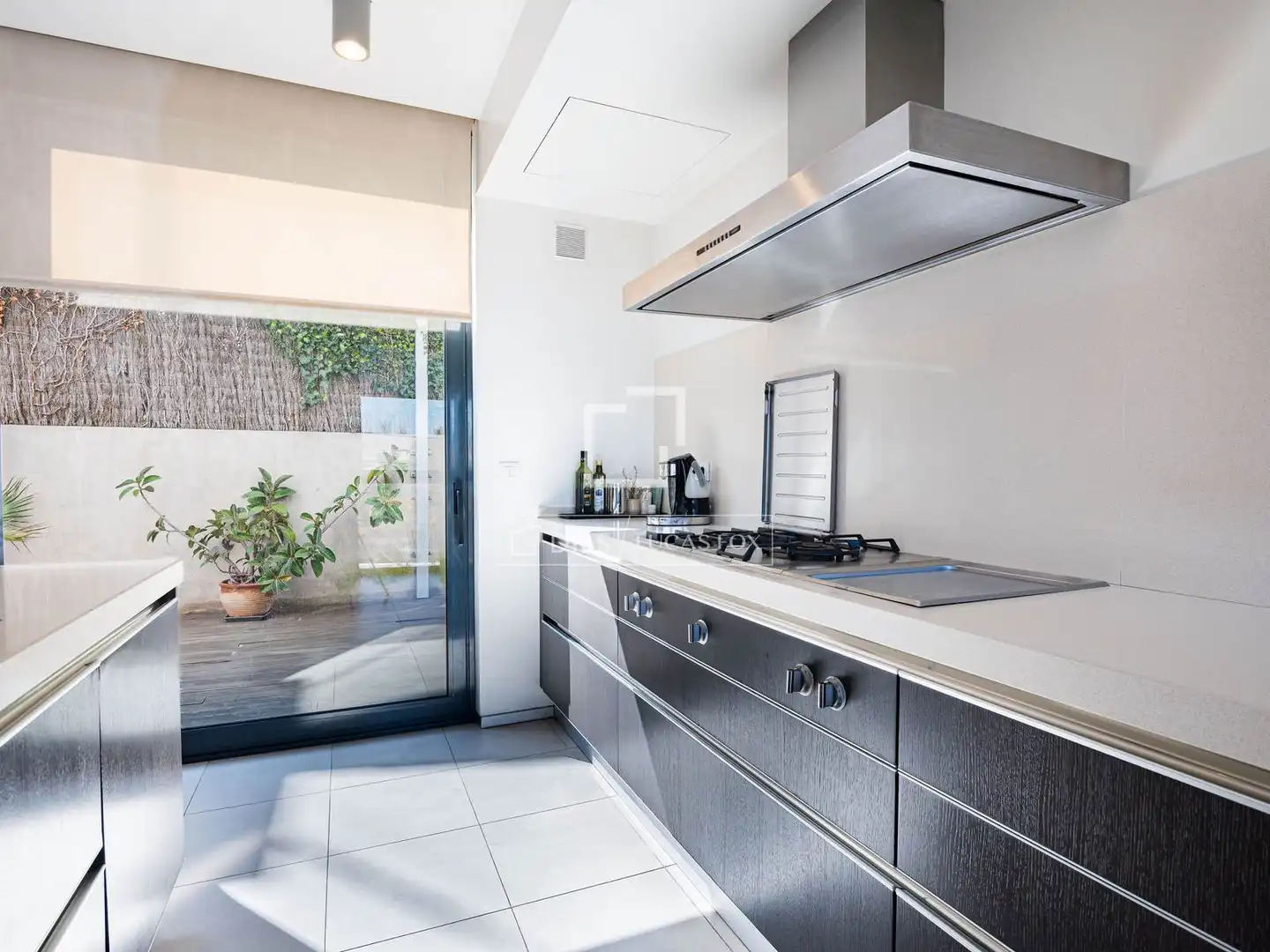 Cuina de Casa o xalet en venda en Sant Cugat del Vallès amb Aire condicionat, Calefacció i Terrassa