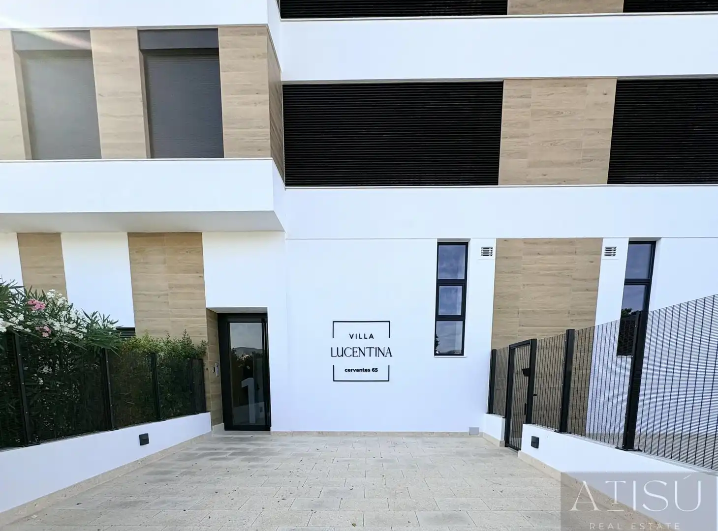 Vista exterior de Pis en venda en Alicante / Alacant amb Aire condicionat, Calefacció i Terrassa