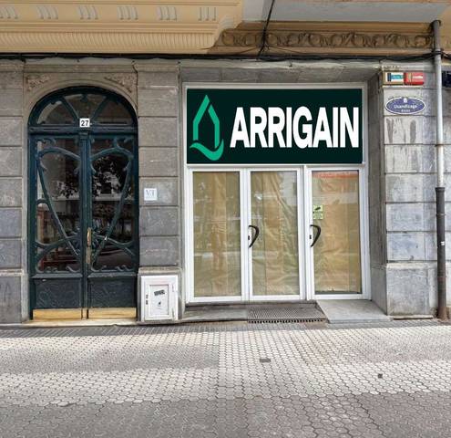 Local comercial en Alquiler en Usandizaga Kalea en Gros