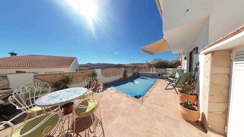 Exterior view of Country house for sale in Periana  with Furnished