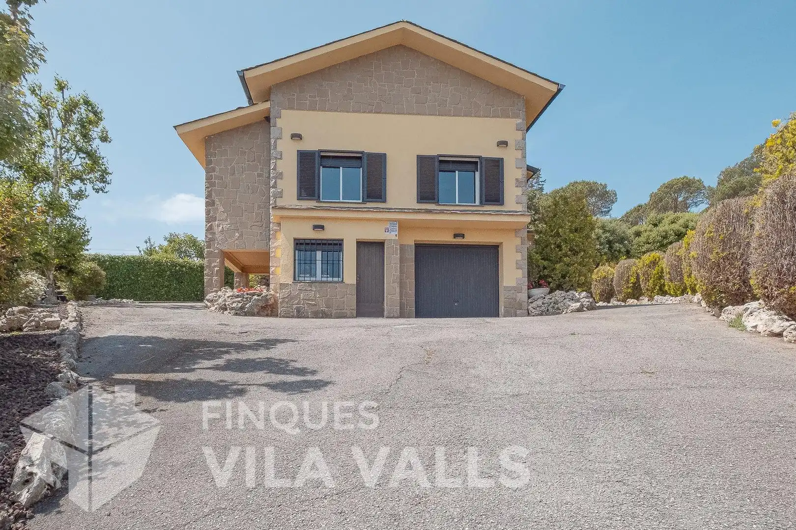 Vista exterior de Casa o xalet en venda en Sant Quirze Safaja amb Aire condicionat