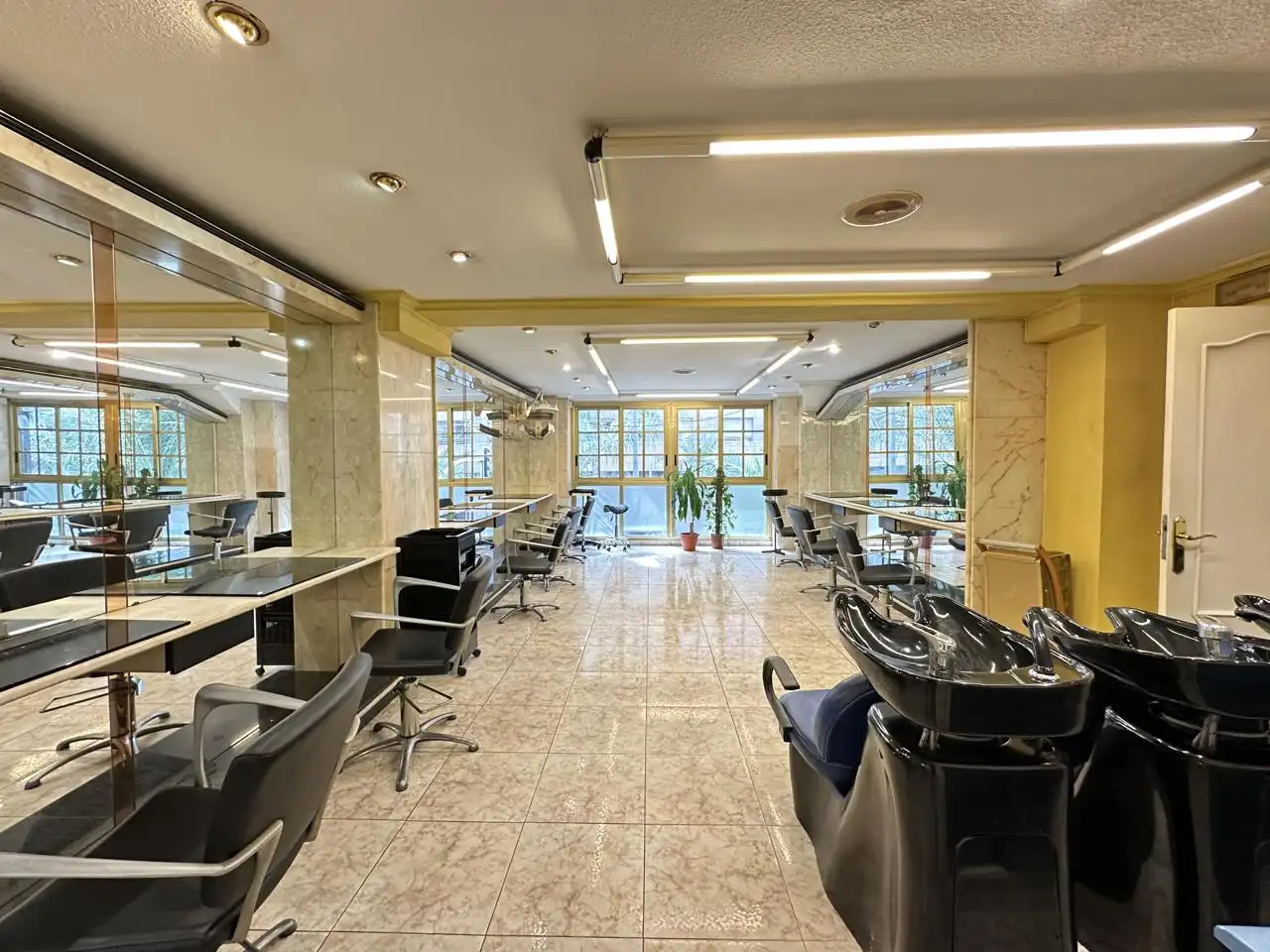 Office for sale in Alicante / Alacant  with Air Conditioner