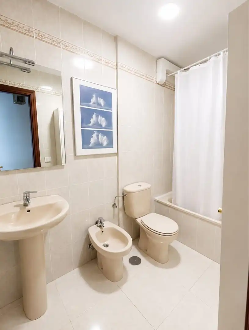 Baño de Piso de alquiler en San Cristóbal de la Laguna con Aire acondicionado