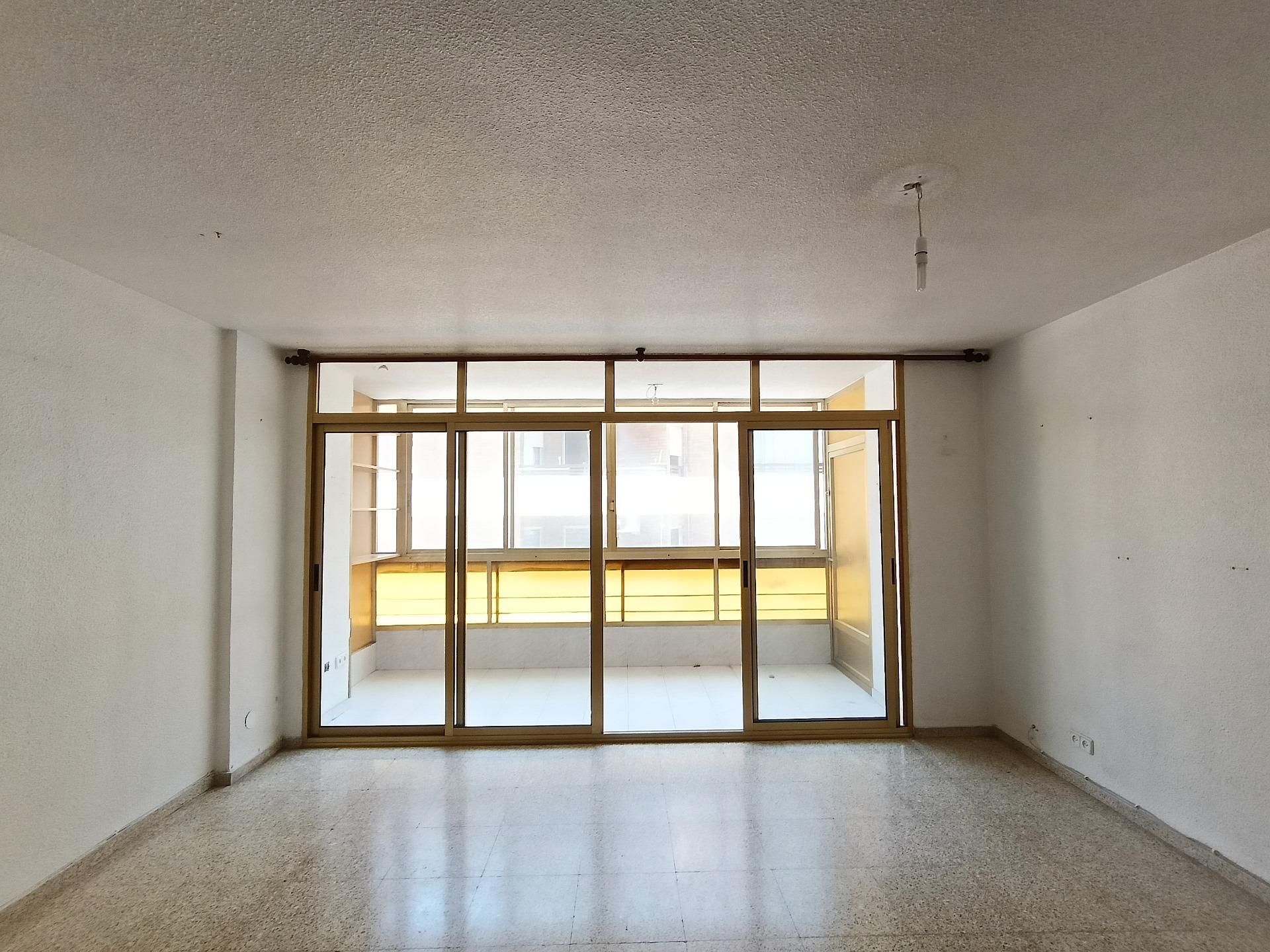 Pis en venda a Ensanche - Diputación, Centro