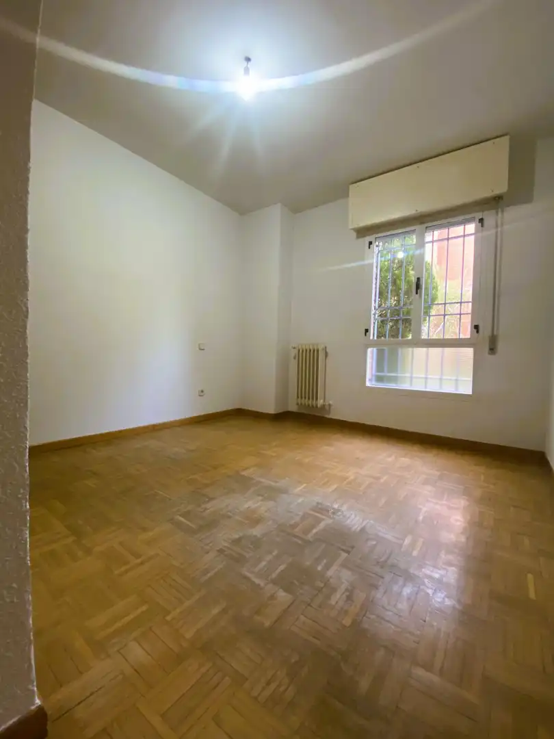 Bedroom of Flat for sale in Torrejón de Ardoz  with Heating and Parquet flooring