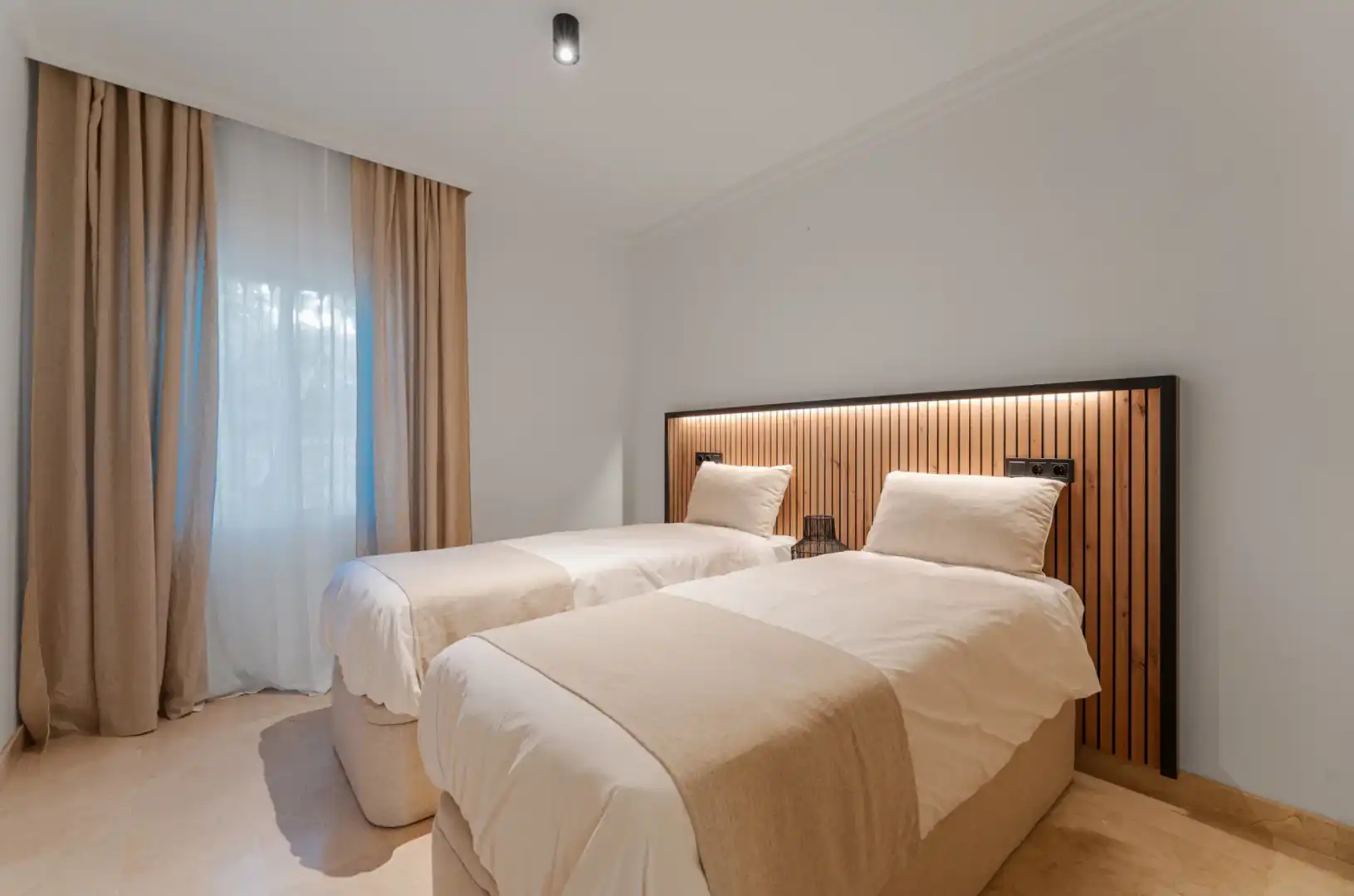 Apartamento con piscina en venta en Milla de Oro, imagen 17