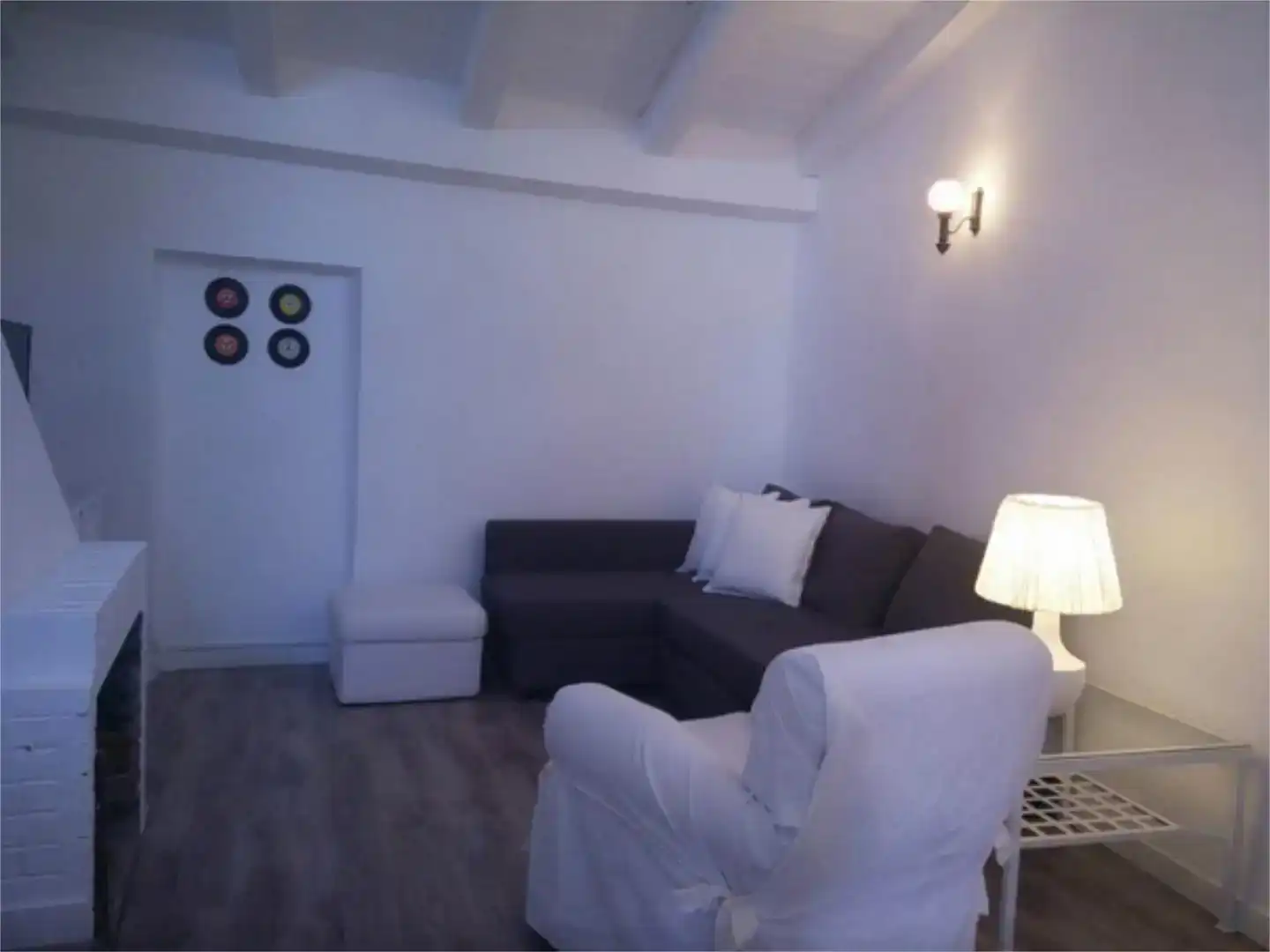 Sala d'estar de Casa adosada en venda en Valdealgorfa amb Aire condicionat, Parquet i Moblat
