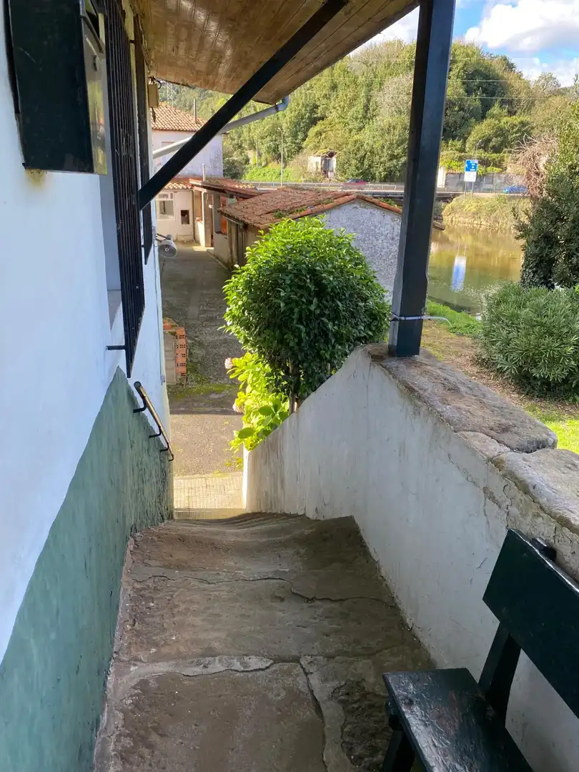 Vista exterior de Casa adosada en venta en Villaviciosa con Trastero y Balcón