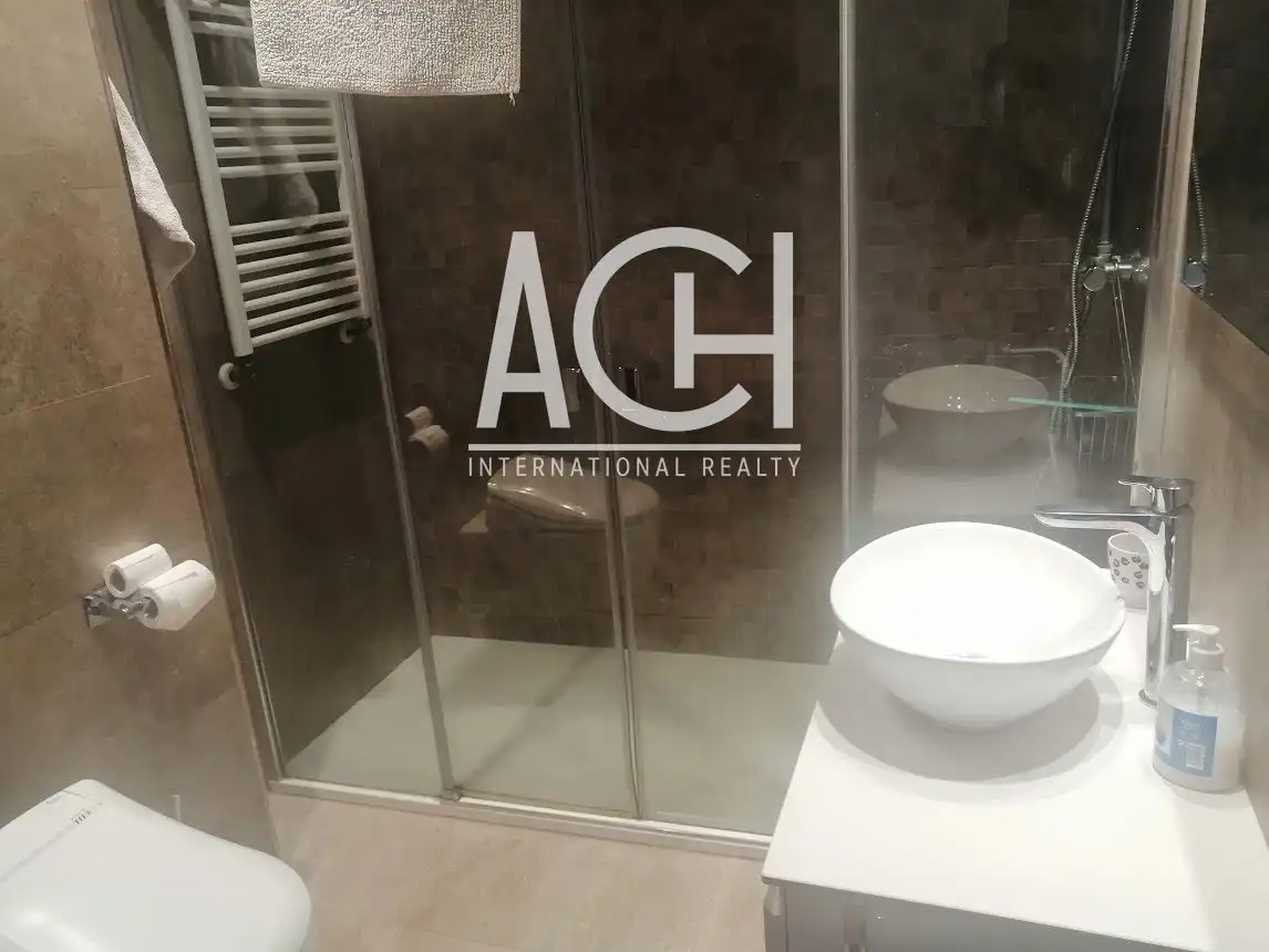 Flat for rent in CALLE JULIO URQUIJO, San Pedro de Deusto - La Ribera