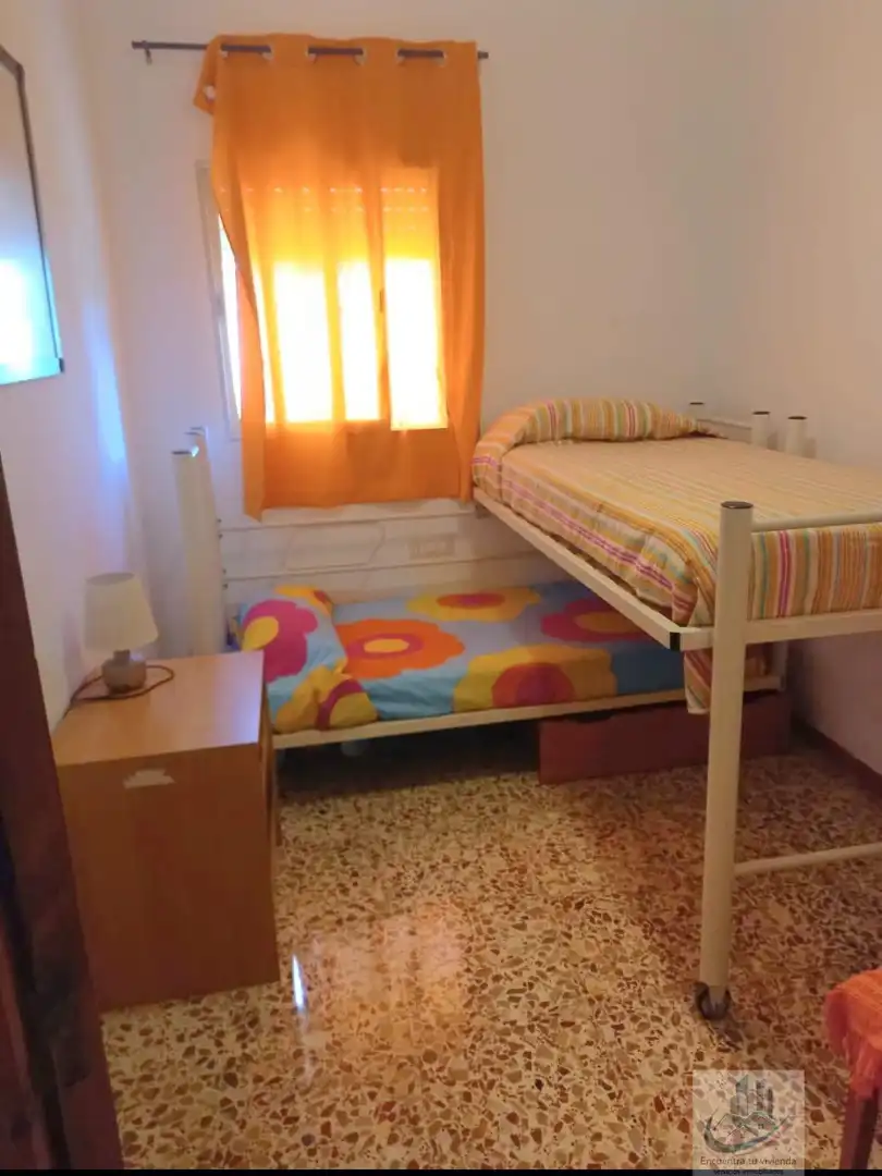 Dormitori de Casa o xalet en venda en Chiclana de la Frontera amb Piscina i Alarma