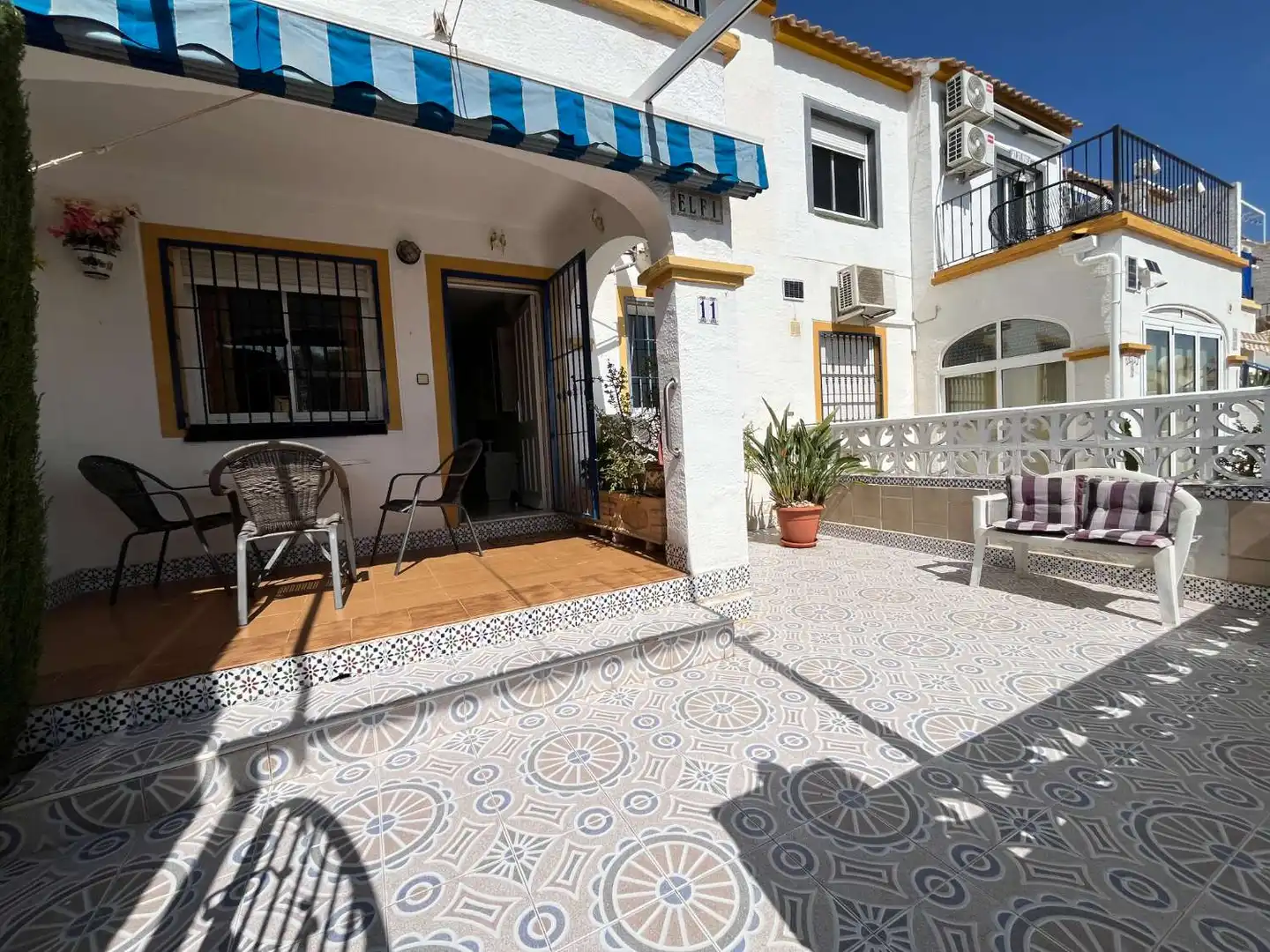 Terraza de Apartamento en venta en Orihuela con Aire acondicionado, Piscina y Amueblado