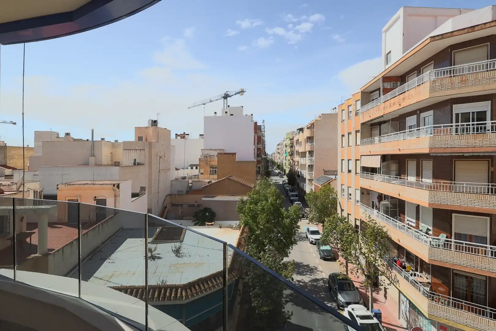 Außenansicht von Wohnung zum Verkauf in Torrevieja mit Klimaanlage, Heizung und Terrasse