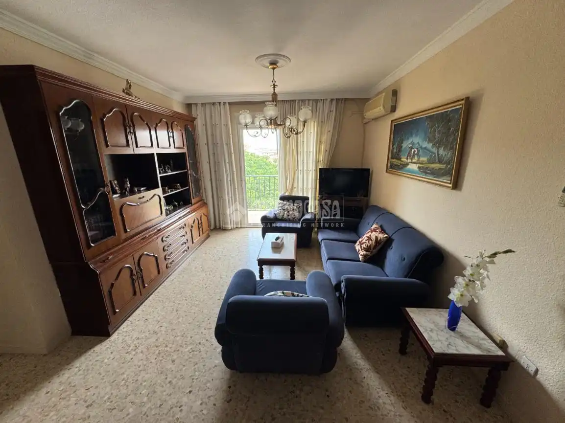 Piso con ascensor en venta en Macarena, imagen 2
