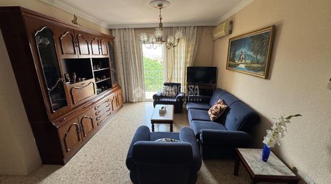 Foto 2 de Piso en venta en El Torrejón - El Cerezo, Sevilla Capital