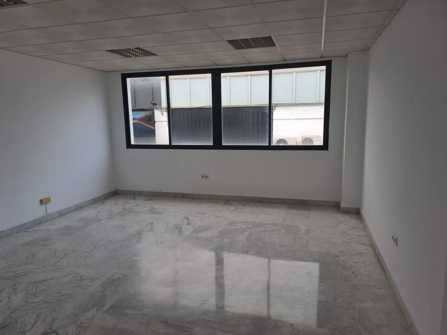 Büro mit Aufzug zur Miete in Calle Horizonte, imagen 2