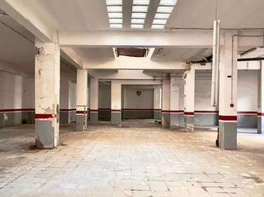Local comercial en venta en Carrer de Francisco Pizarro 30