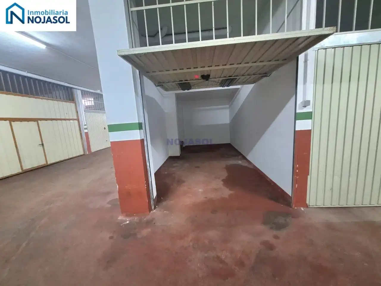 Aparcament de Apartament de lloguer en Noja amb Calefacció, Jardí privat i Terrassa