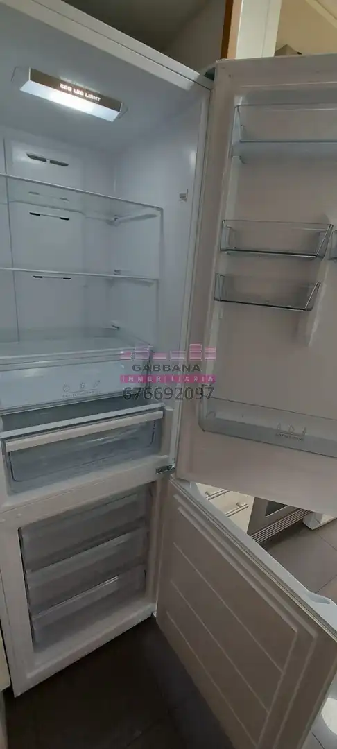 Flat for rent in Rúa de García Barbón, 30, Centro - Areal