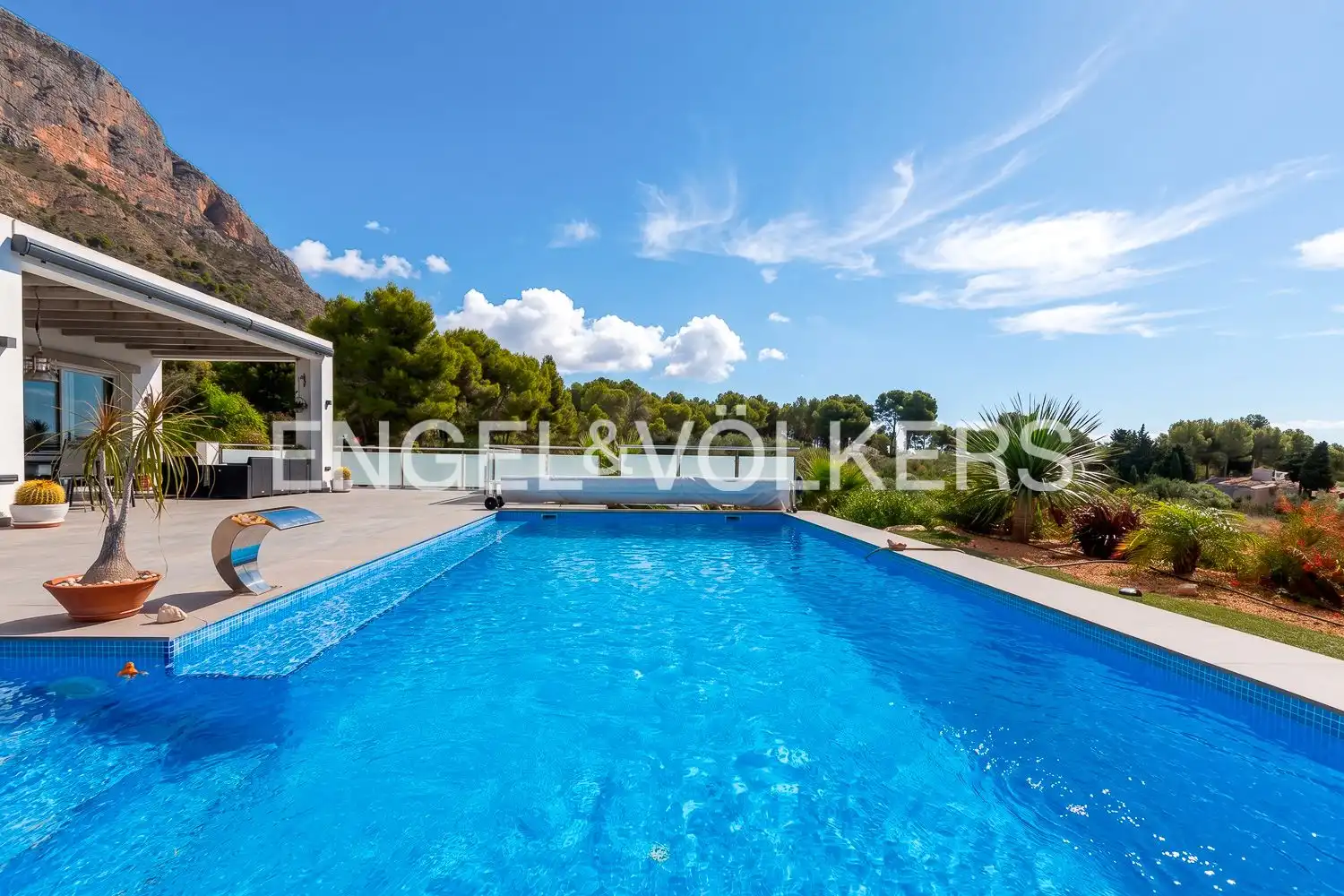 Piscina de Casa o xalet en venda en Montgó - Ermita