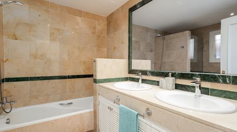 Elegante Apartamento en planta baja de tres dormitorios en Marbella, imatge 5