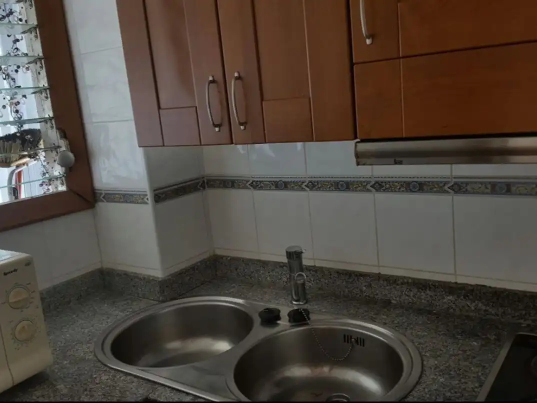 Apartament amb ascensor de lloguer a Avinguda costa brava 23, imagen 3
