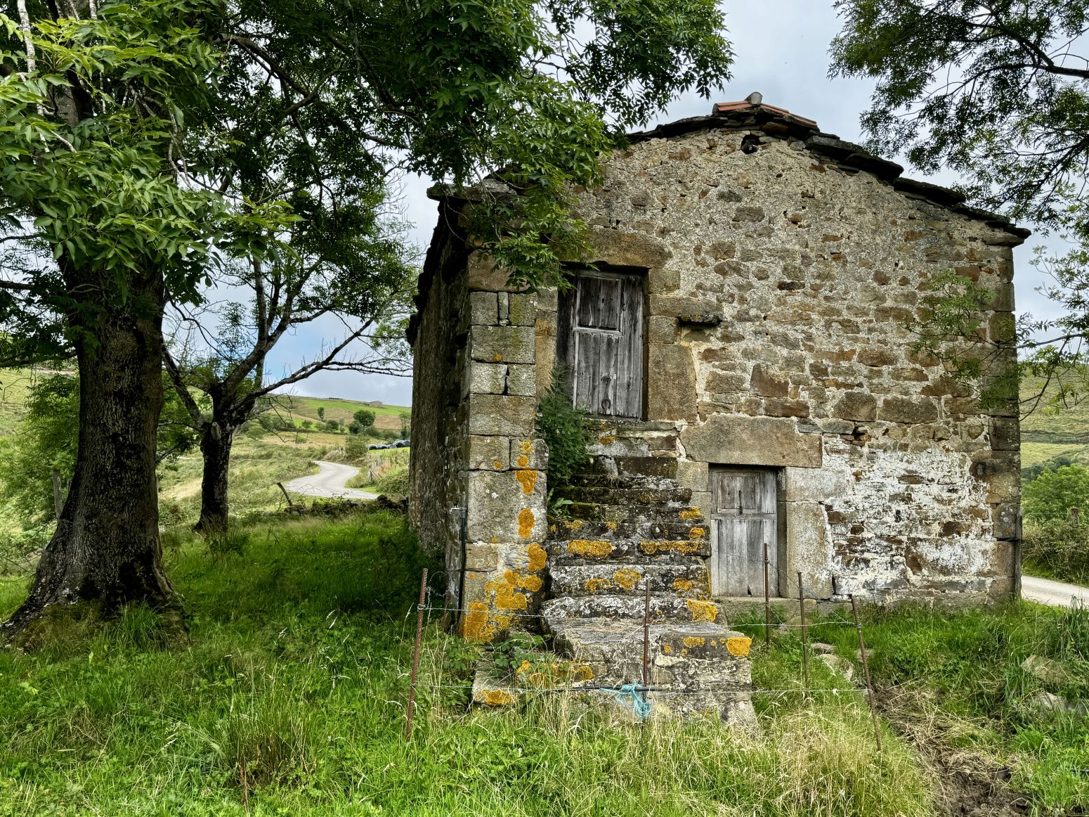 Vista exterior de Casa o xalet en venda en Miera