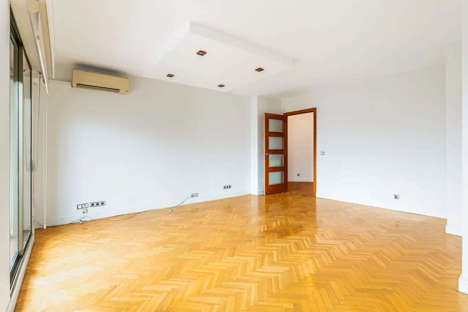 Schlafzimmer von Wohnung zum Verkauf in Majadahonda mit Klimaanlage, Heizung und Privatgarten