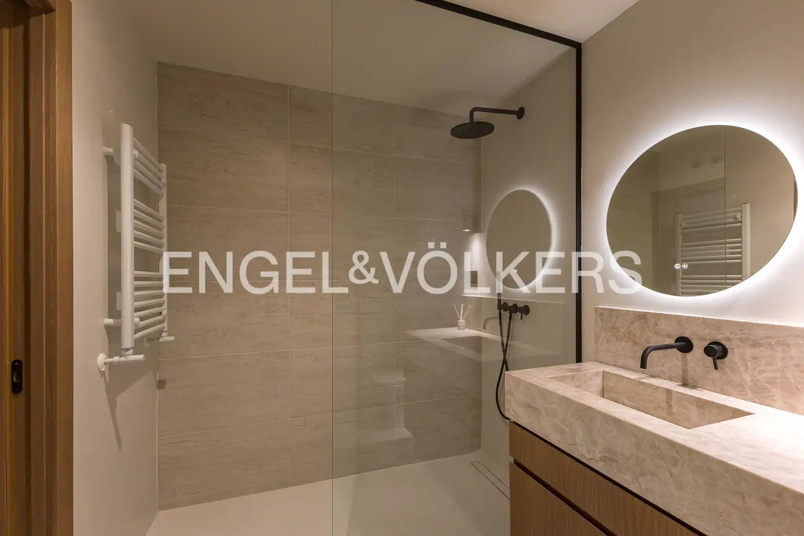 Baño de Piso en venta en Madrid con Aire acondicionado, Calefacción y Terraza