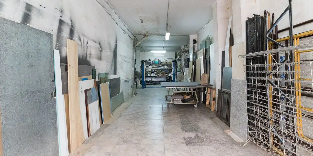 Local comercial en venda a Marino Albesa