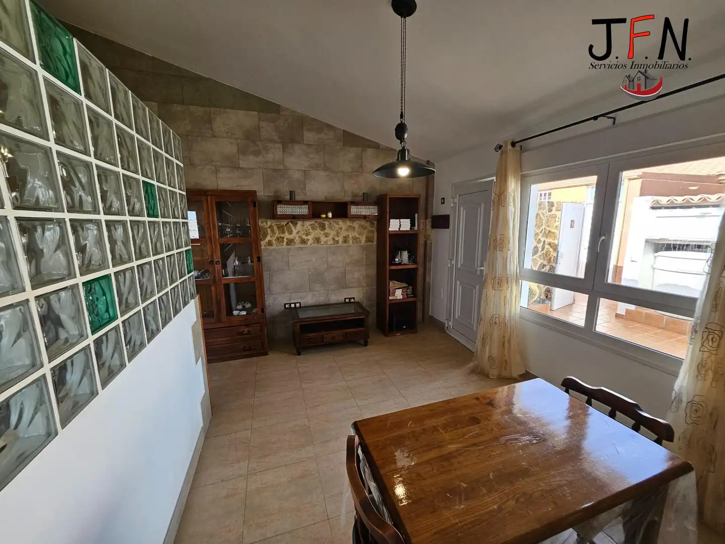 Sala d'estar de Apartament en venda en El Matorral