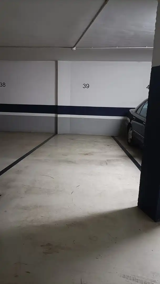 Aparcament de Garatge en venda en Huelva