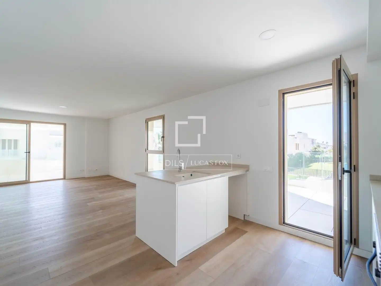 Living room of Flat for sale in El Puig de Santa Maria  with Air Conditioner, Terrace and Storage room