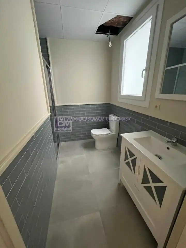 Bathroom of Apartments for rent in Cáceres  with Air Conditioner, Heating and Furnished