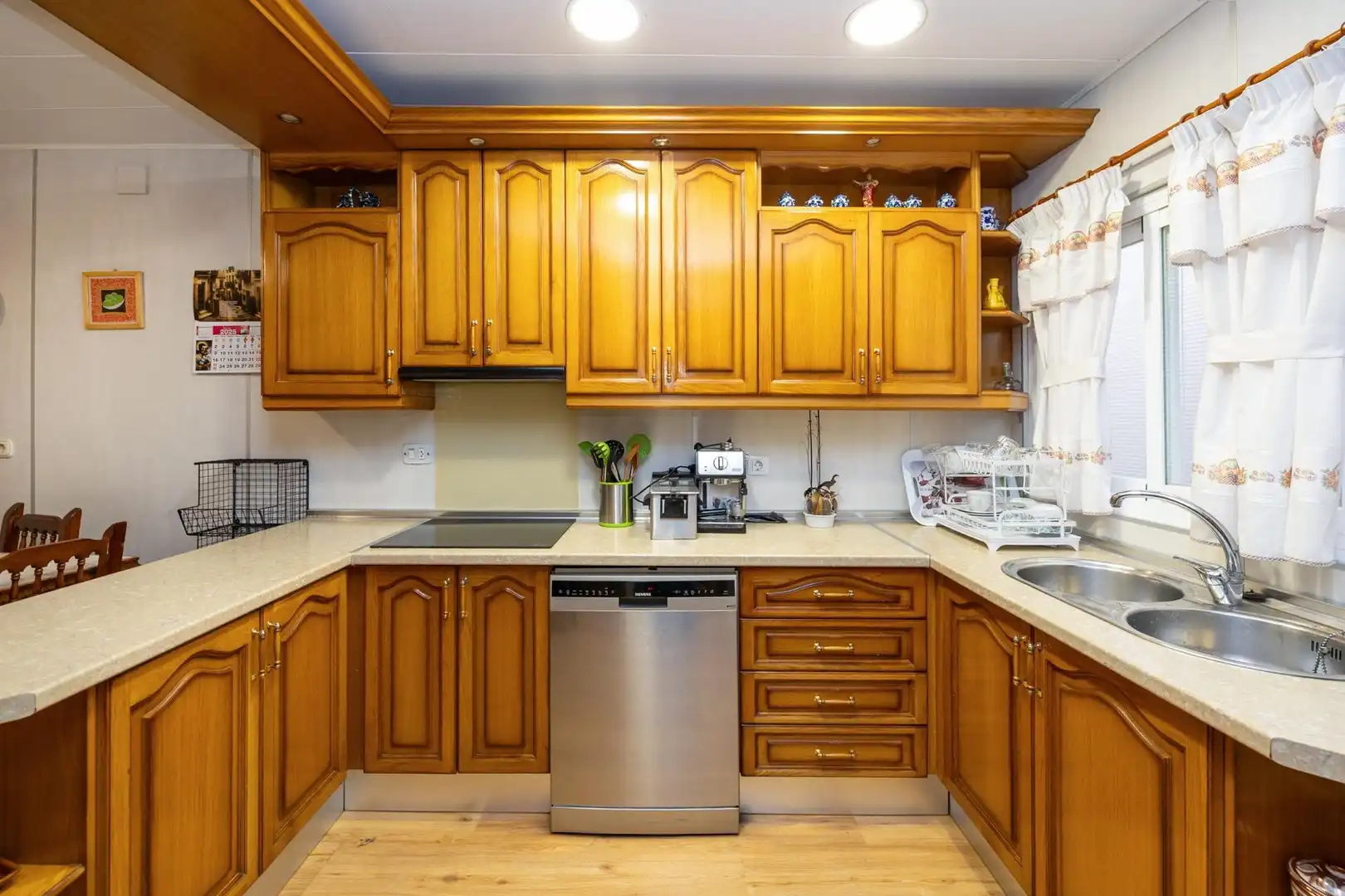 Kitchen of Flat for sale in Granada  with Air Conditioner, Heating and Terrace