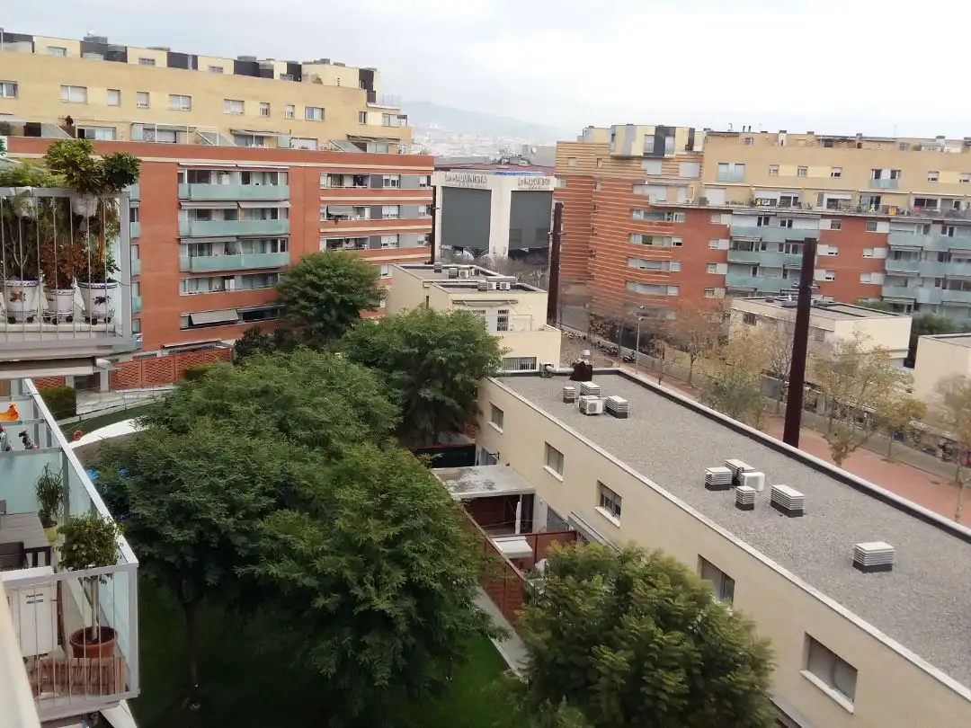 Exterior view of Duplexes for sale in  Barcelona Capital  with Air Conditioner and Terrace