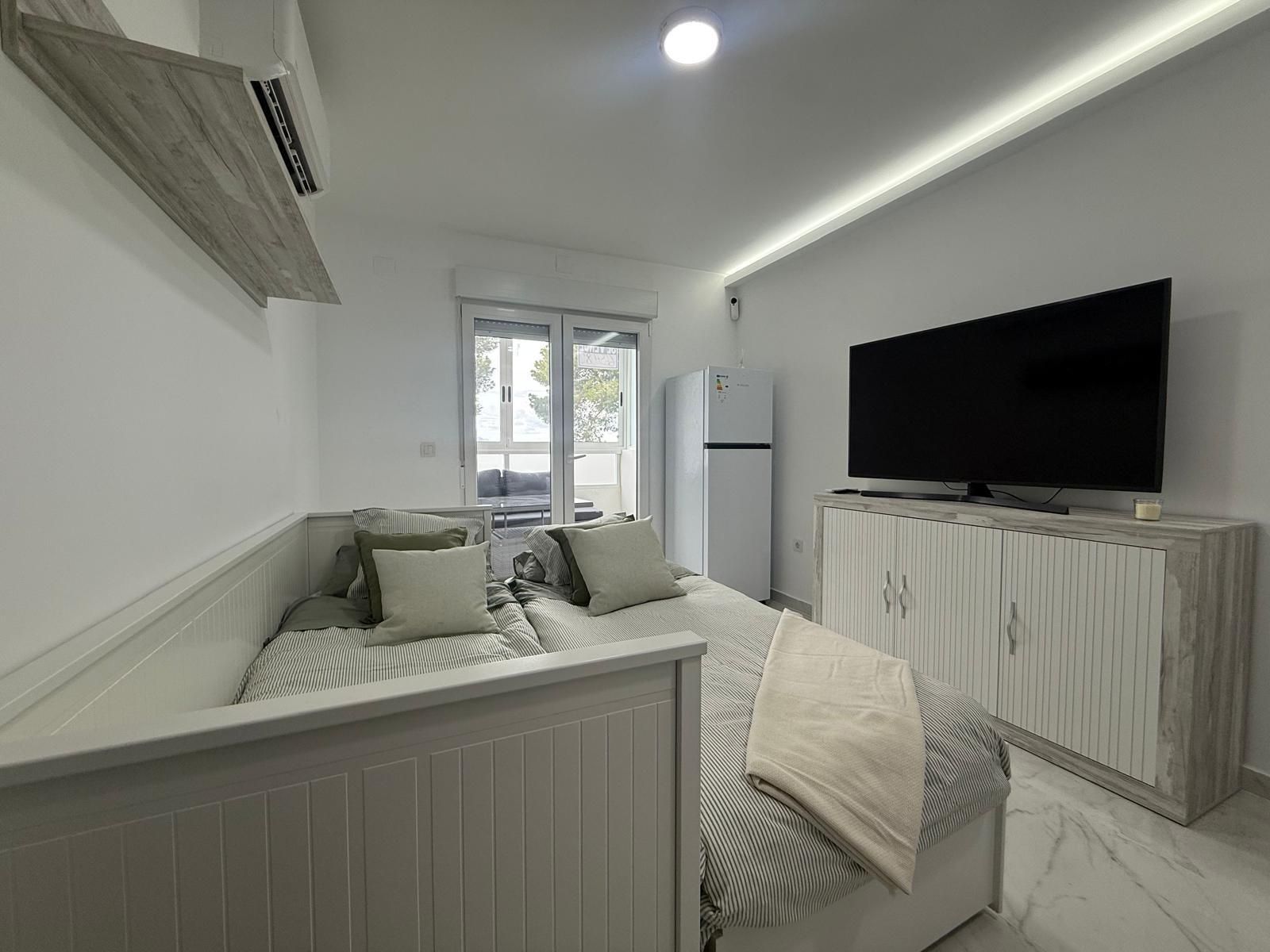 Bedroom of Apartment for sale in Rojales  with Air Conditioner, Furnished and Community pool