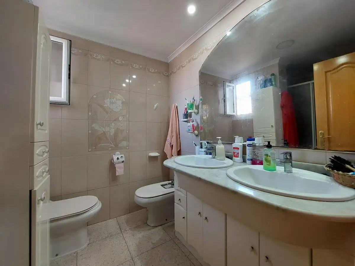 Baño de Piso en venta en Elda con Aire acondicionado y Terraza