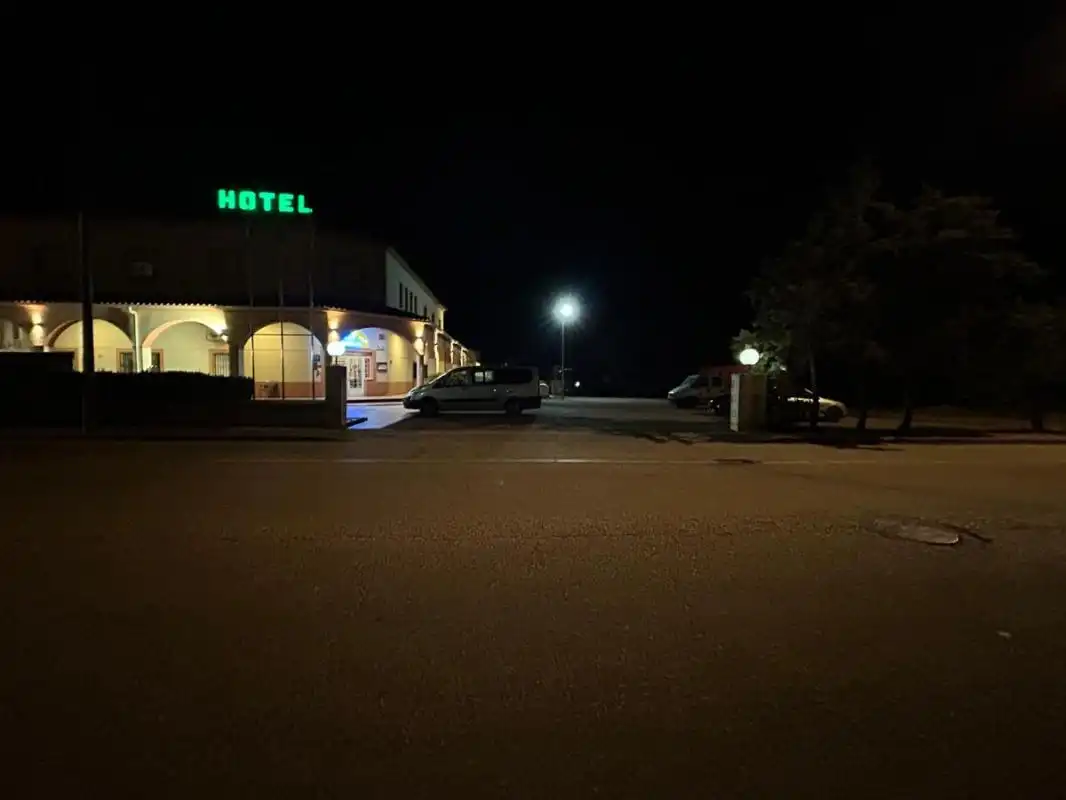 Parking de Local en venta en Navalvillar de Pela con Aire acondicionado y Calefacción