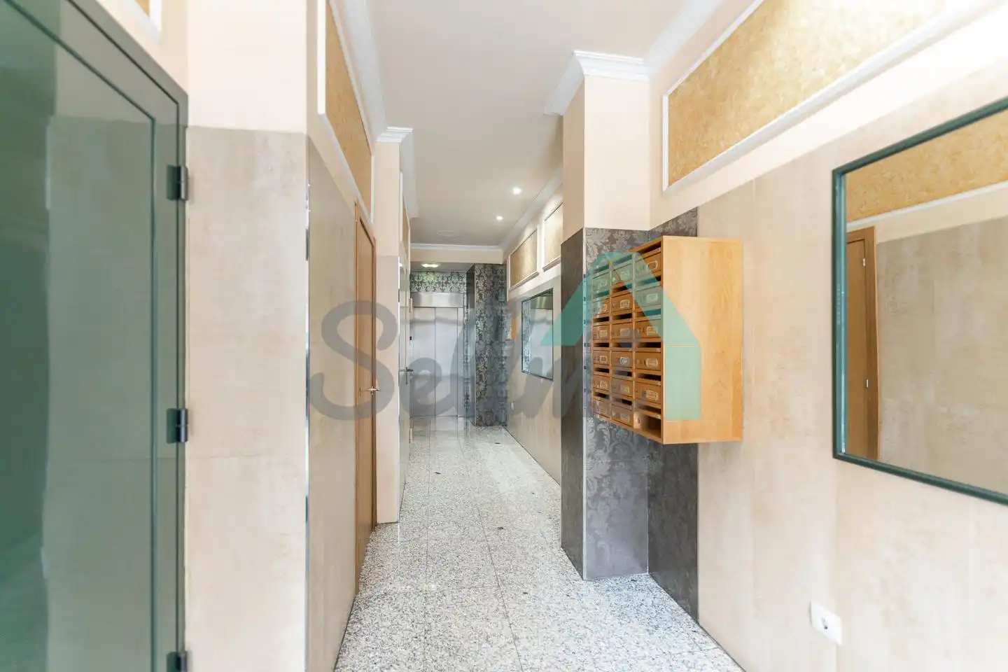Estudi de lloguer a Calle Aureliano San Román, Milán - Pumarín