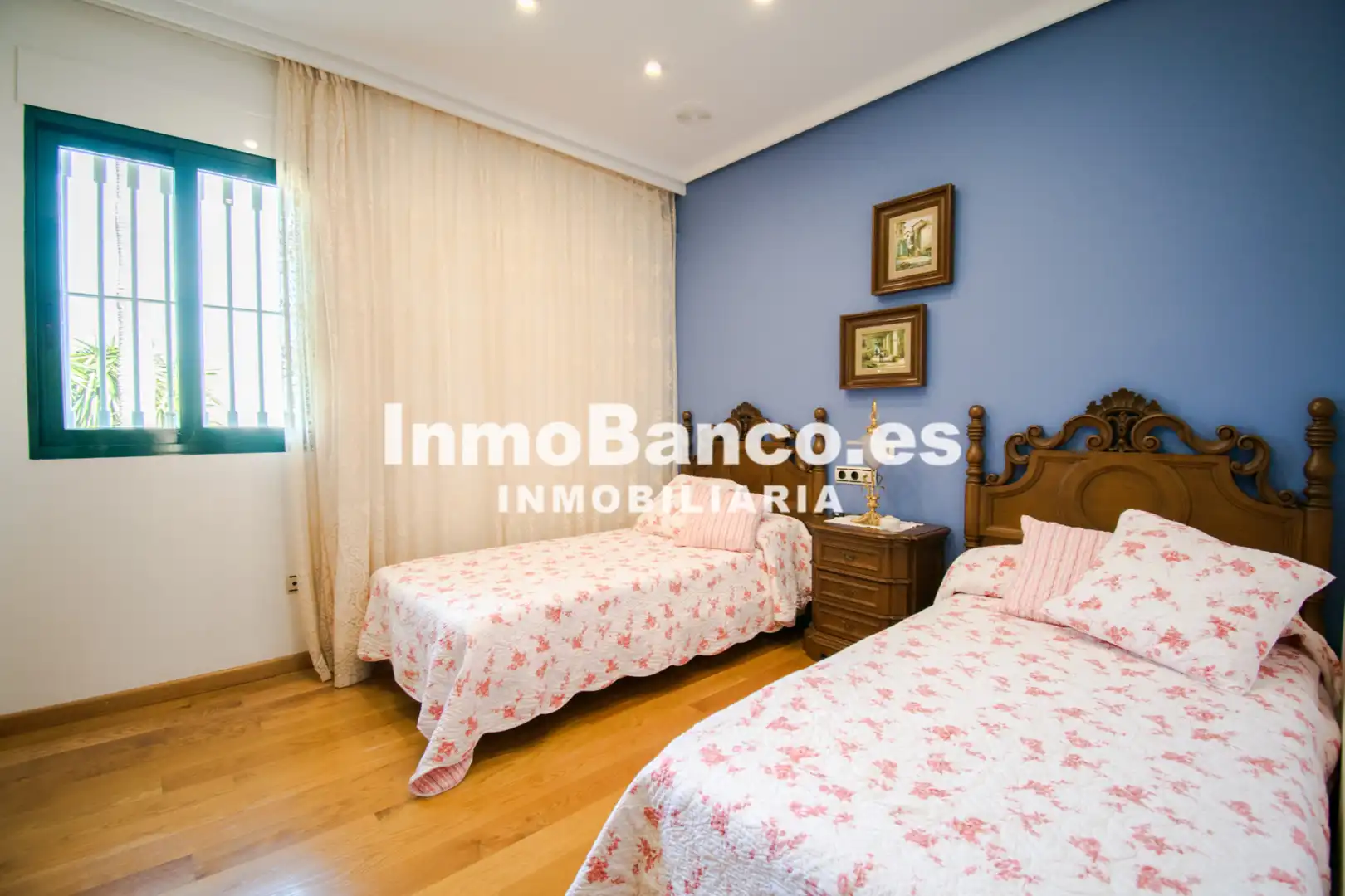 Habitación de Casa o chalet en venta en Chiva con Aire acondicionado, Calefacción y Jardín privado