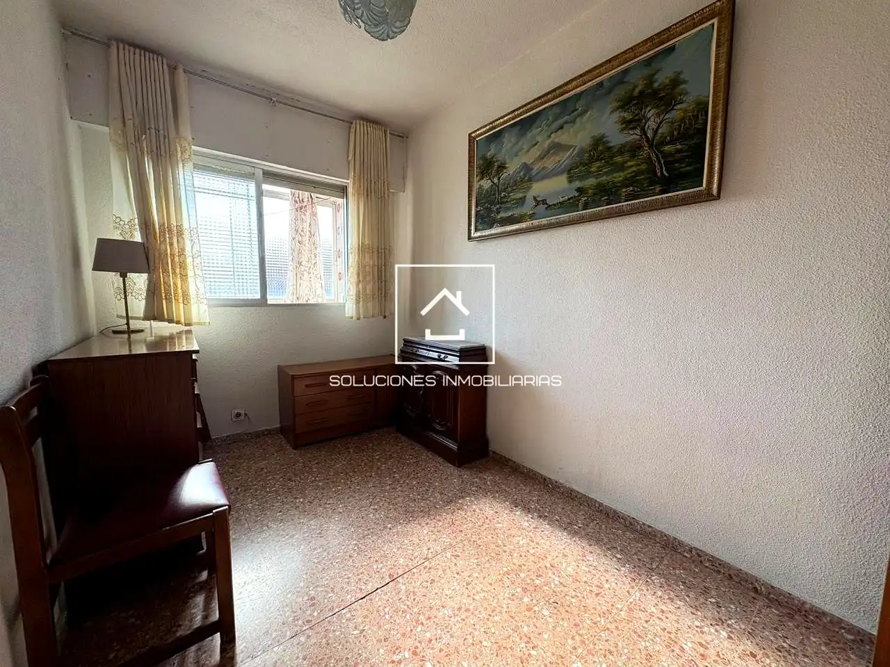 Außenansicht von Wohnung zum Verkauf in Madrid mit Terrasse