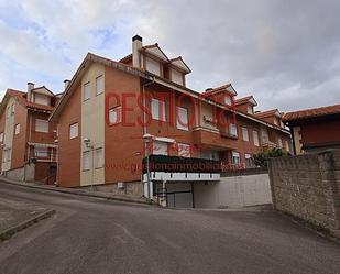 Vista exterior de Dúplex en venda en Arnuero amb Calefacció, Jardí privat i Terrassa