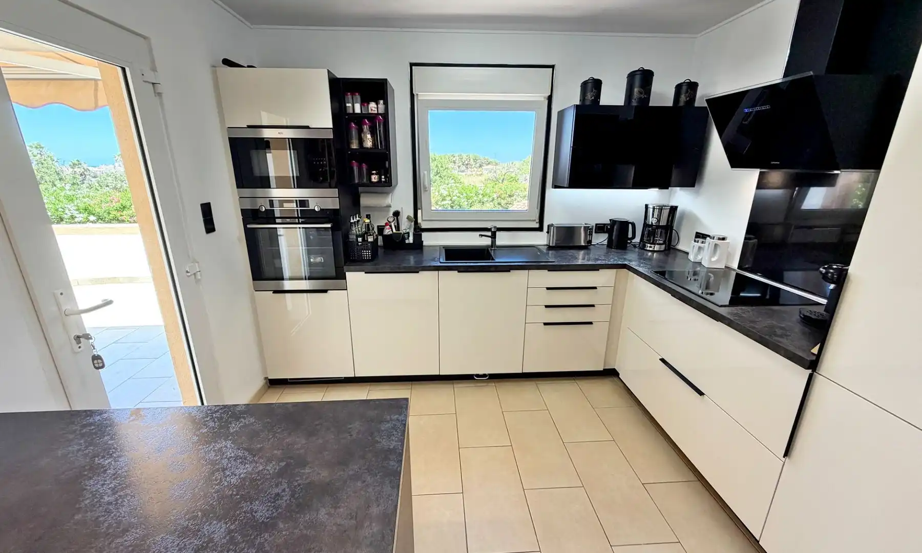 Cocina de Casa o chalet en venta en Dénia con Aire acondicionado, Calefacción y Jardín privado