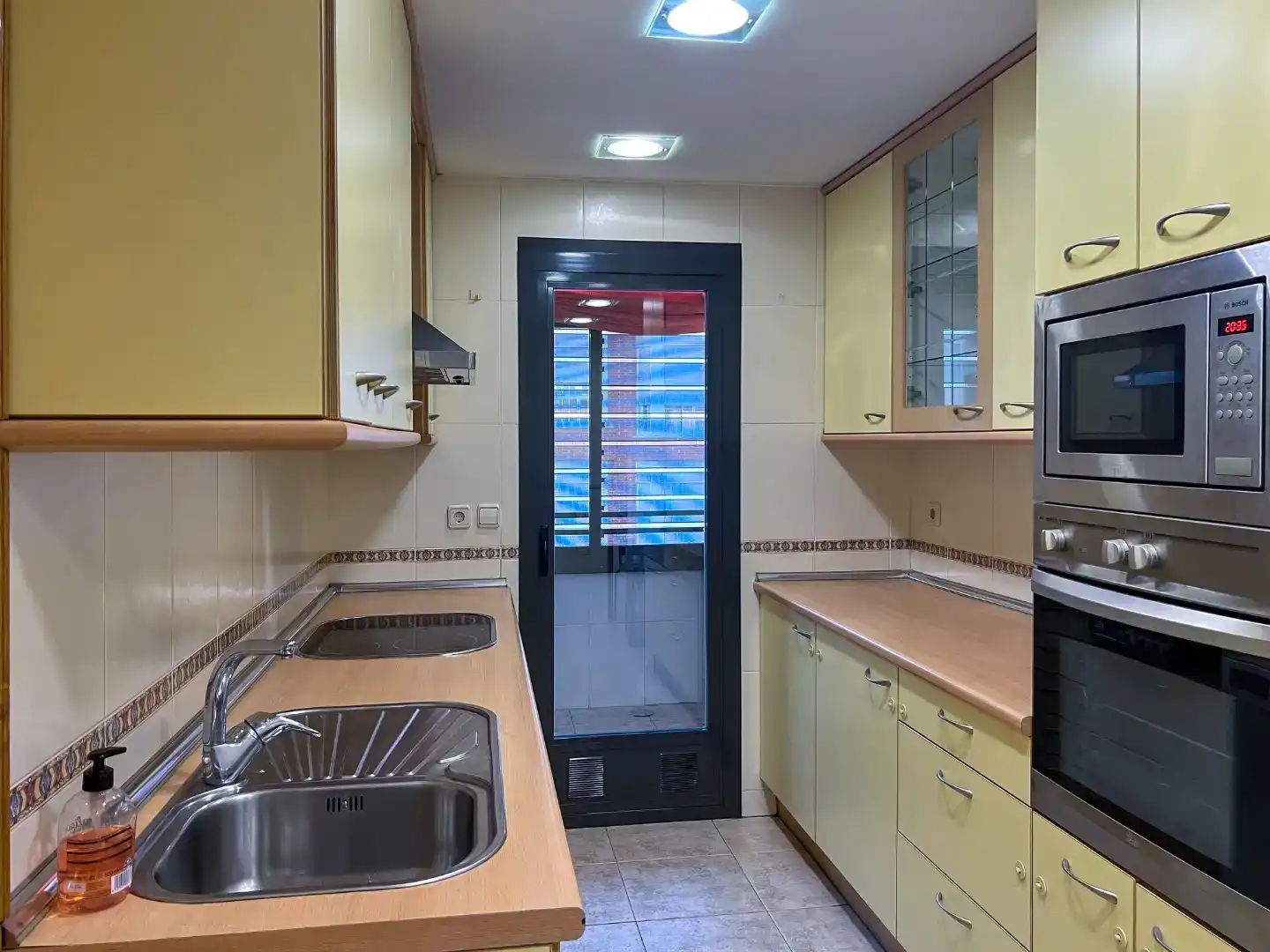 Küche von Wohnung zum Verkauf in  Madrid Capital mit Klimaanlage und Schwimmbad
