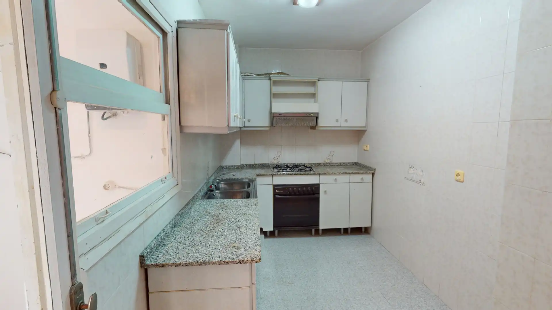Kitchen of Flat for sale in Alicante / Alacant  with Balcony