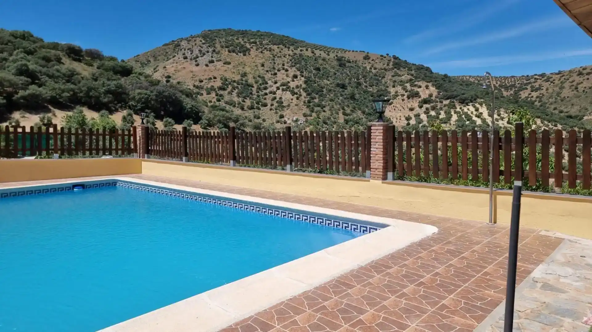Piscina de Casa o xalet en venda en Iznájar, Córdoba