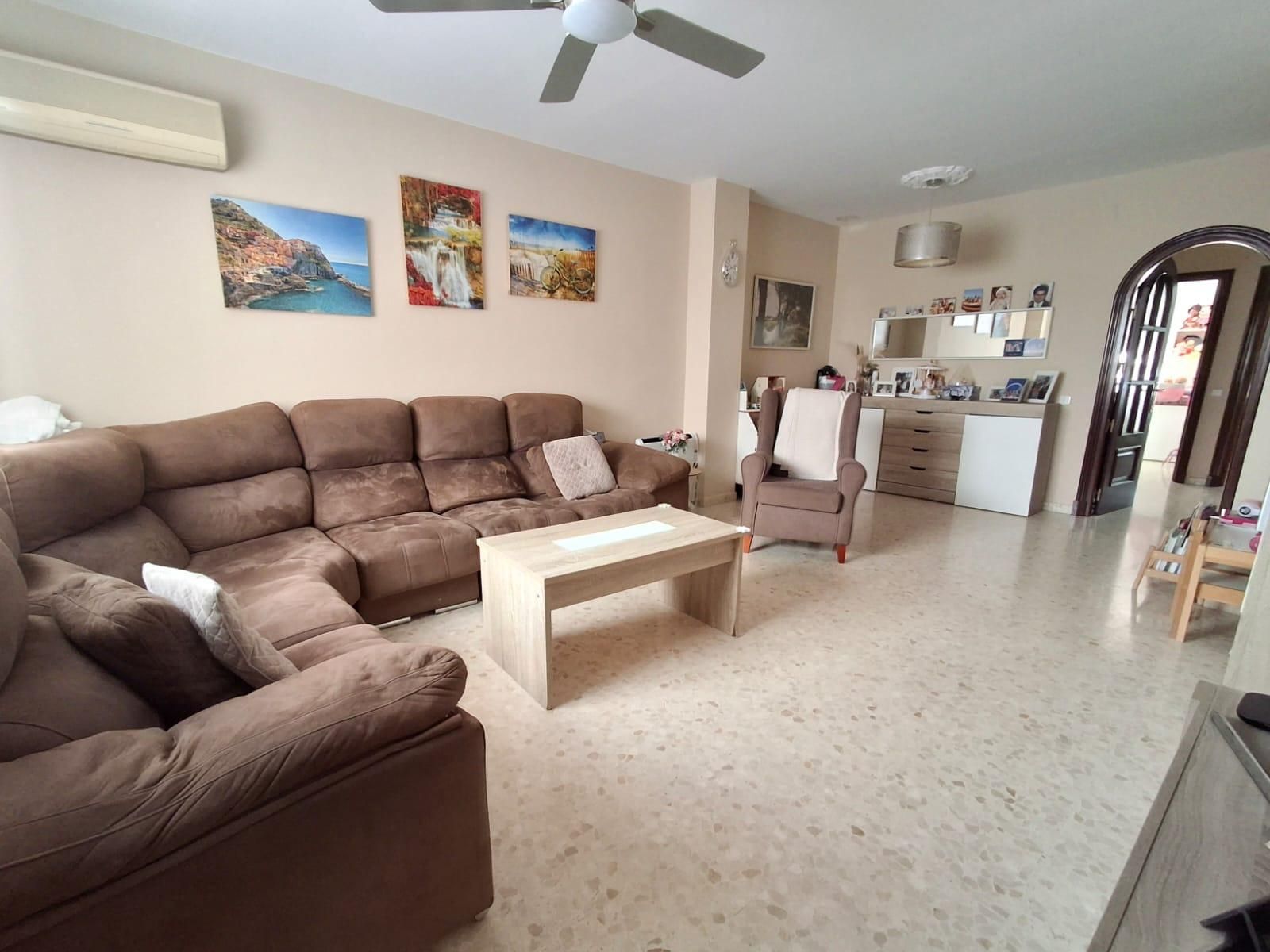 Sala d'estar de Pis en venda en San Fernando amb Aire condicionat i Balcó