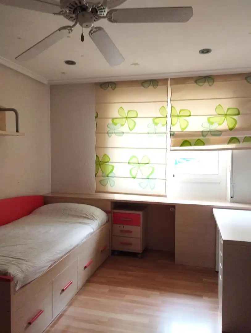 Habitación de Piso en venta en Ibi con Amueblado y Balcón