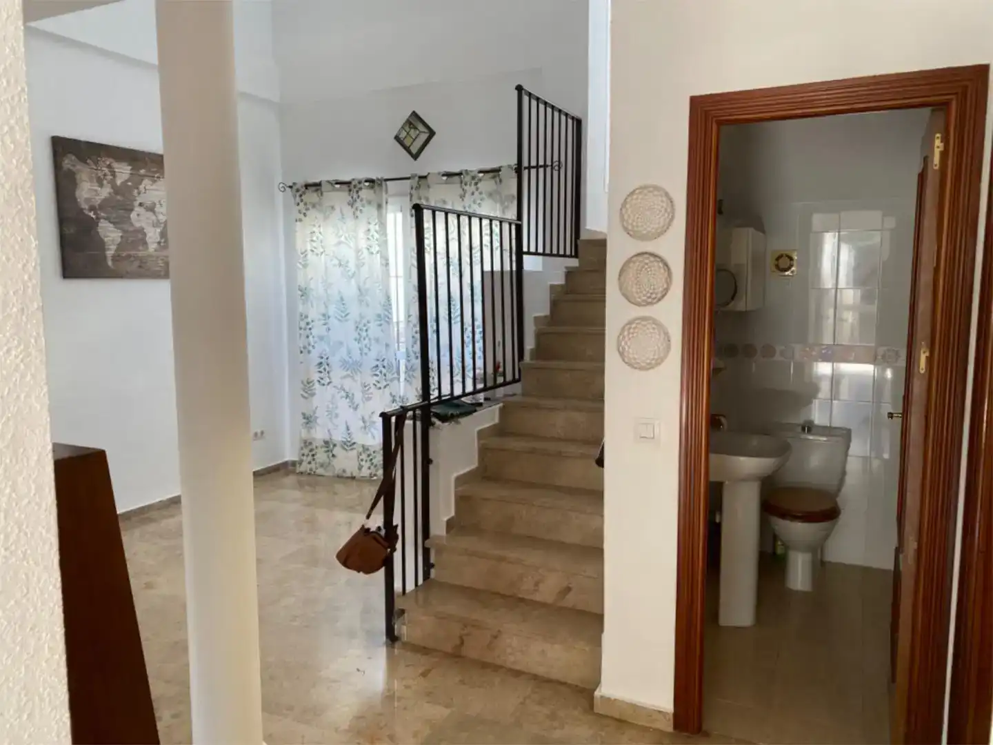 Houses for share in Bormujos  with Air Conditioner, Private garden and Storage room