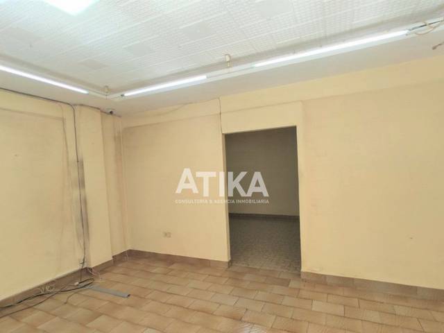 Local comercial en Alquiler en Sant Josep - Zona Hospital
